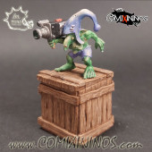 Goblins / Orcs - Mickey Cabalvision Camera Goblin nº 2 with Wooden Box - Meiko Miniatures